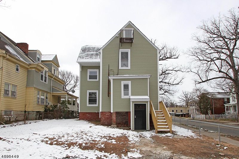 2nd image of 116 Carnegie Ave