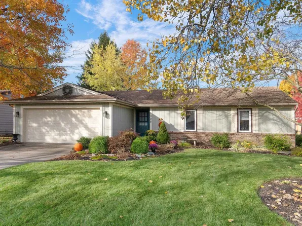 1305 Dennison Ln, Auburn, IN 46706