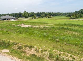 4 Augusta National Dr, Effingham, IL 62401