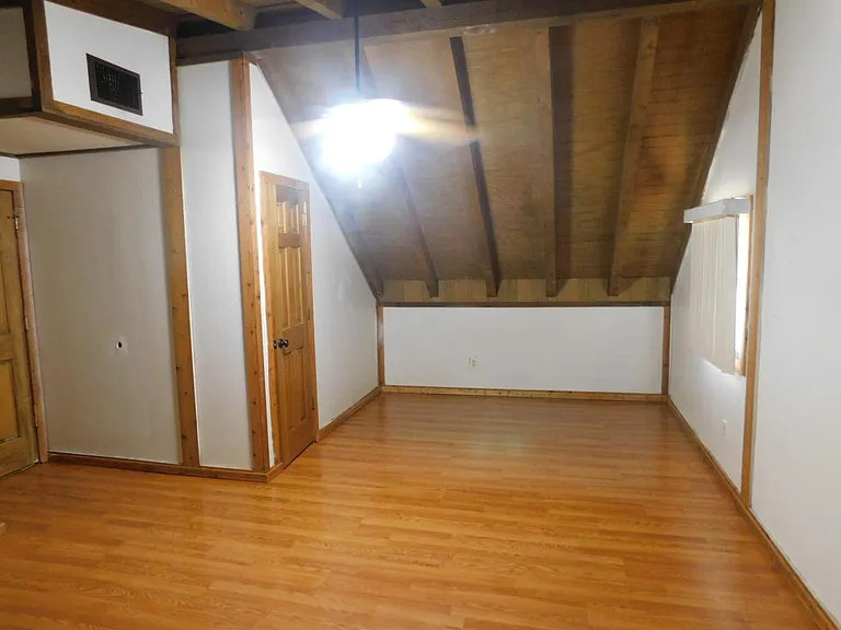 1 Creekwood Cir — Photo 40