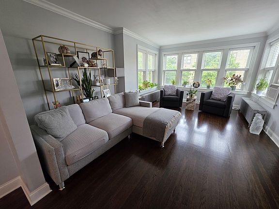 5th image of 3828 N Mozart St #2