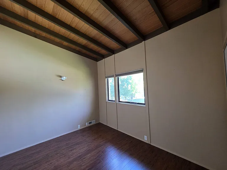 1623 Mowry Sq #1 — Photo 14