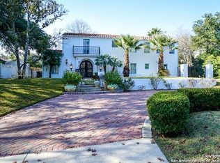 103 Wyckham Rise St, Terrell Hills, TX 78209