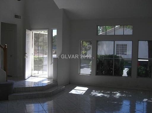 1st image of 4920 Forest Oaks Dr