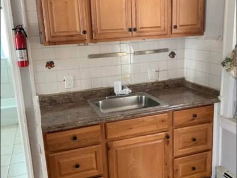 275 N 12th St #1 — Photo 6
