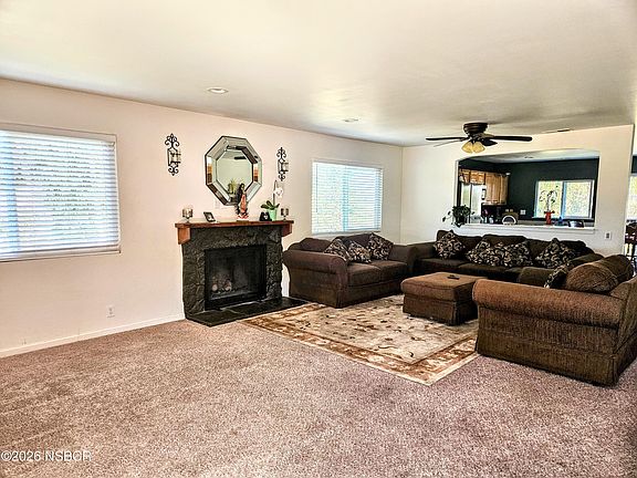 2nd image of 1105 E Olive Ave