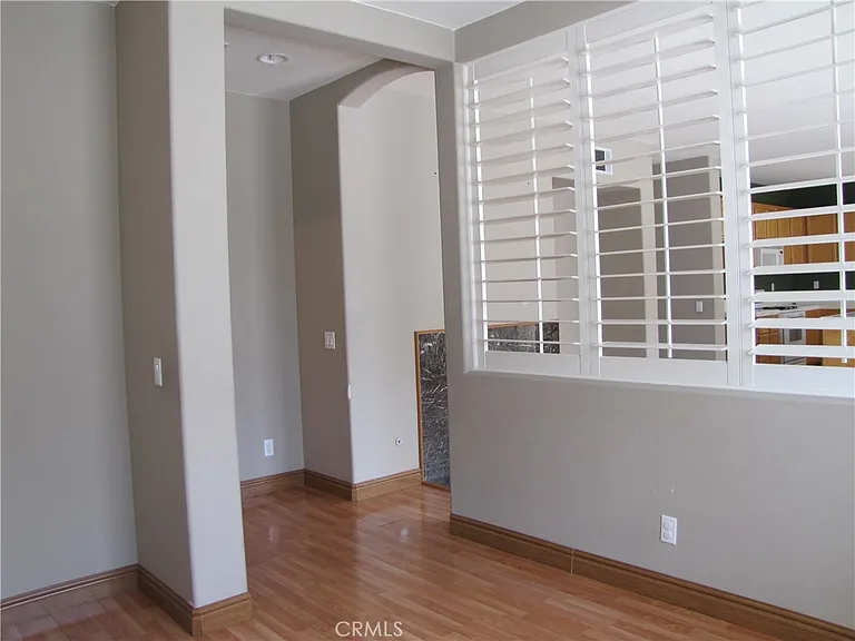 5661 Knollside Way — Photo 10