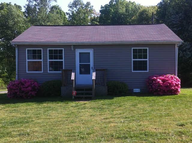 1st image of 1006 Dogwood Dr