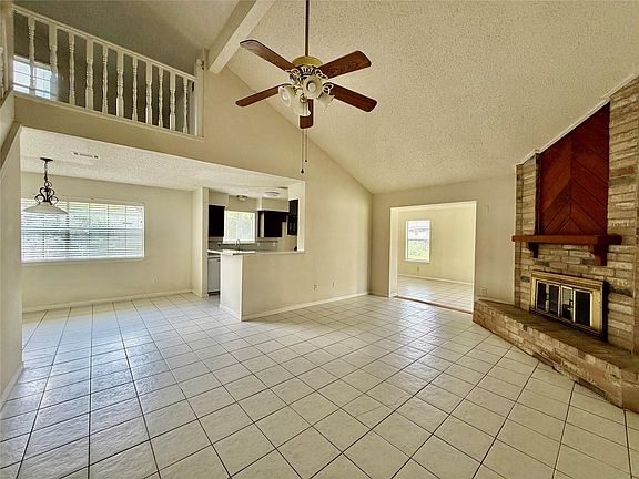 2nd image of 2603 Quarry Hill Rd
