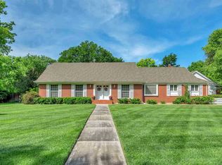 1701 Cypress Ln, Newton, KS 67114