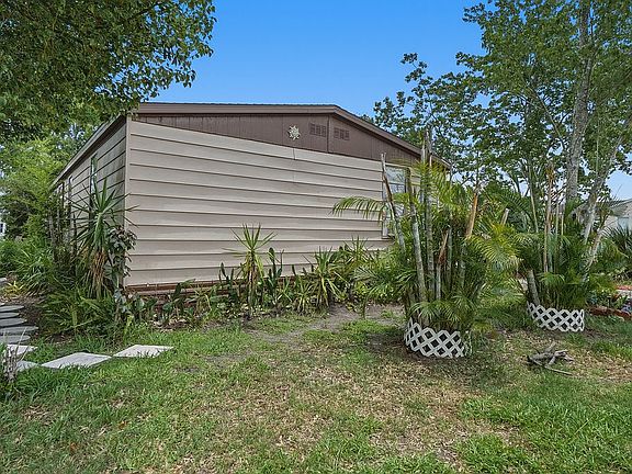 3rd image of 7435 Kalani St