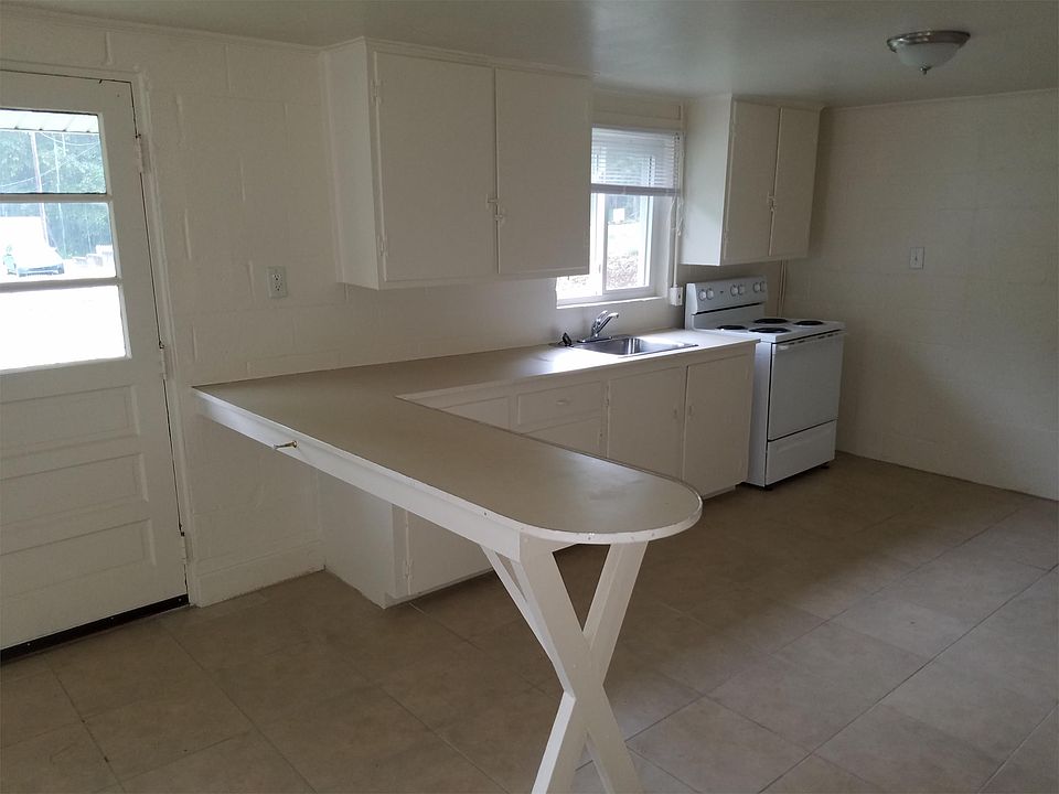 2nd image of 2910 Titman Rd