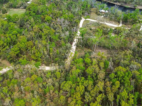 4th image of 868 NE Pecan Ave Lot 6