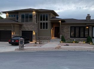 10946 S Michaels View St, Sandy, UT 84070