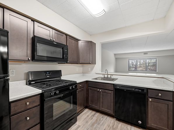 100 Bryn Mawr Ct W #406