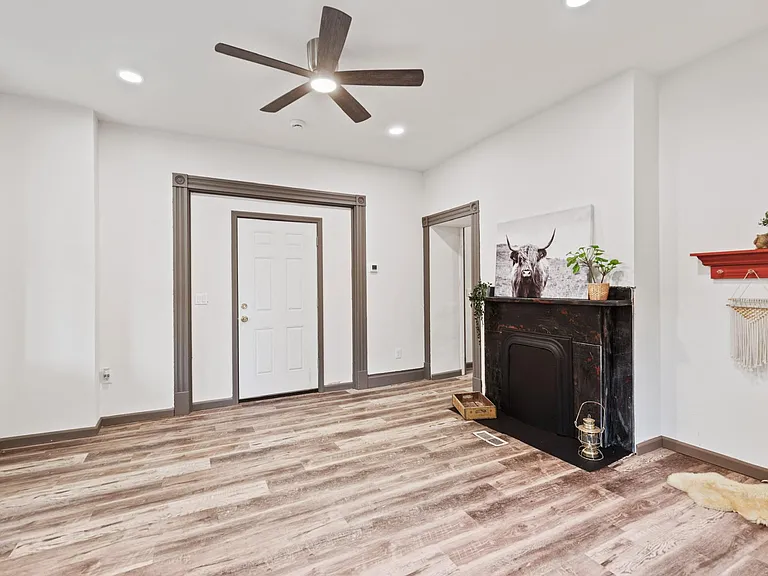 133 Meade Ave #1 — Photo 6