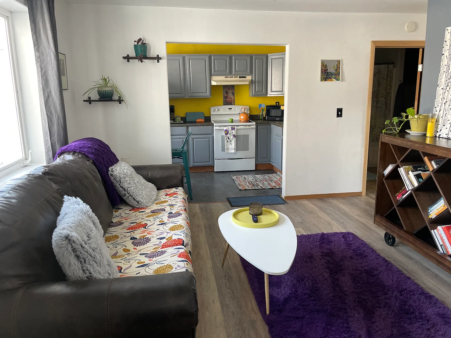 2143 Hilton Ave — Photo 1