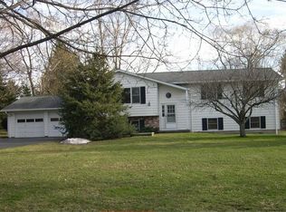 9 Horvath Dr, Ithaca, NY 14850