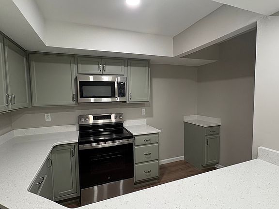 4th image of 5430 Gatehouse Dr