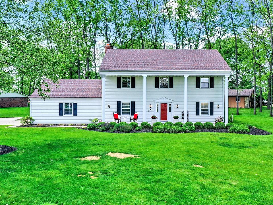 1st image of 18 W Kingbird Dr