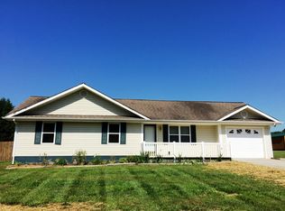 124 Hampton Glen Dr, Statesville, NC 28625