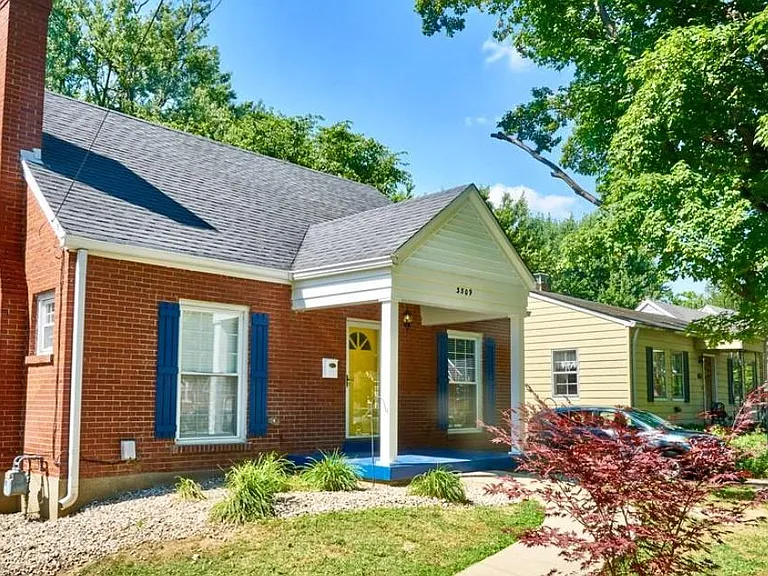 3509 Warner Ave — Photo 2