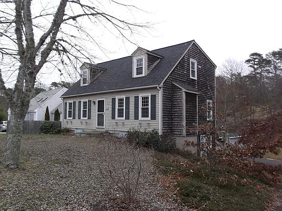 4th image of 14 Stetson Ct