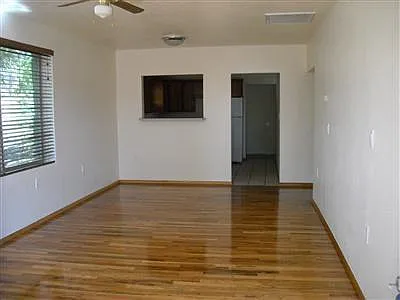 2 bed, 964 sqft, $1,775 — Photo 3