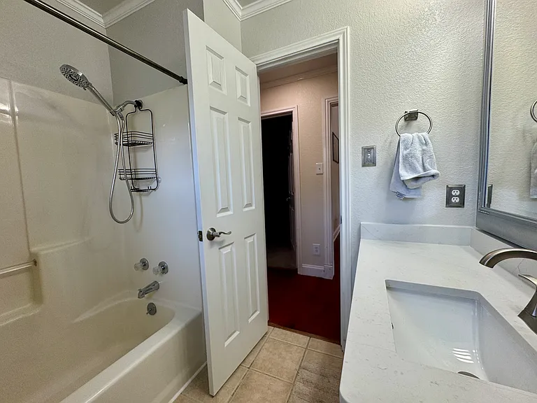 2710 Bishop Rd — Photo 23