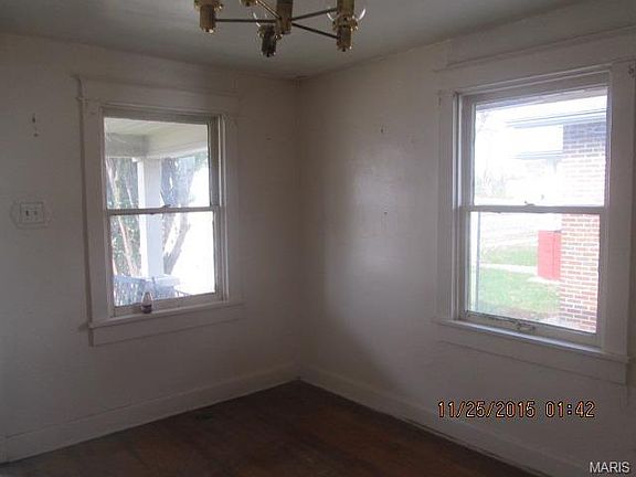 4th image of 3904 Philbrook Ave