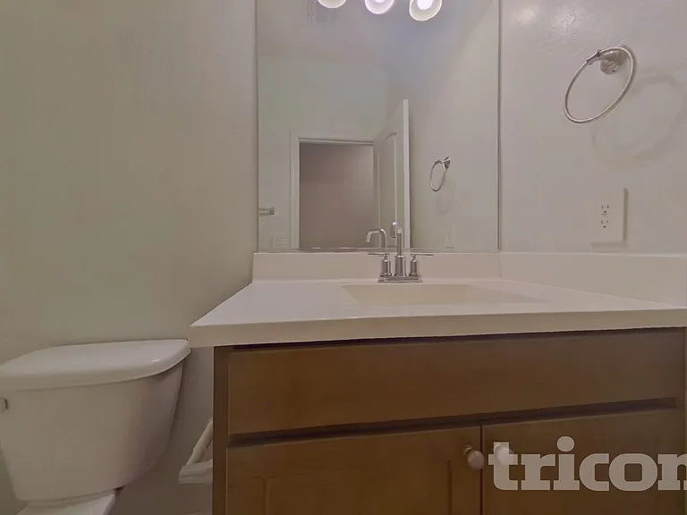 30033 W Cheery Lynn Rd — Photo 18