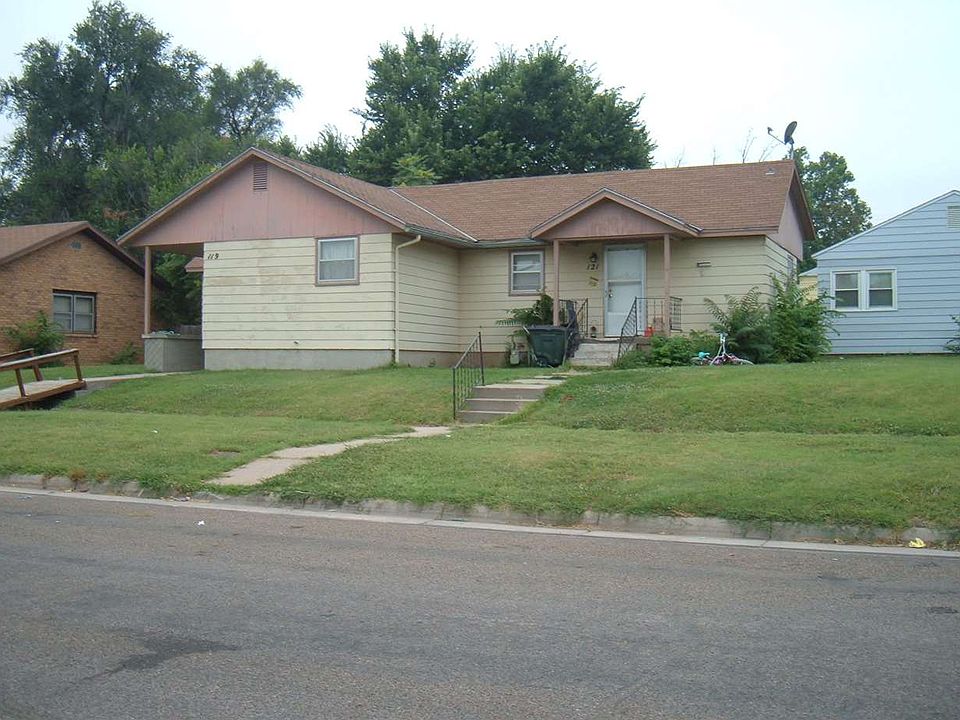 2nd image of 119 N Taylor St