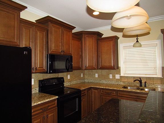 2nd image of 160 Hillridge Dr