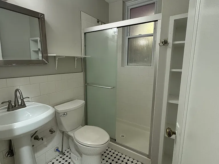 6138 Waterman Blvd — Photo 2