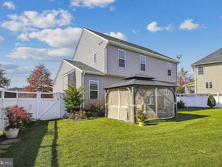 29780 Captain Adamouski St — Photo 27