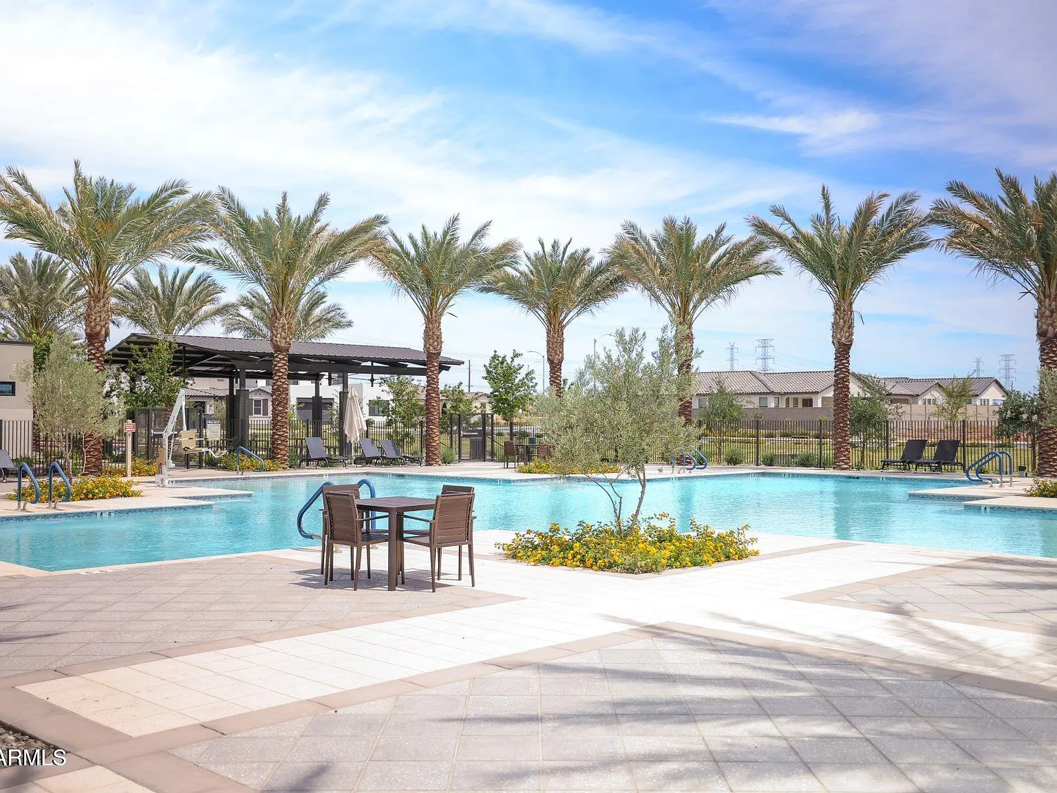 5 bed, 3.0 bath, 2538 sqft, $3,200 — Photo 3
