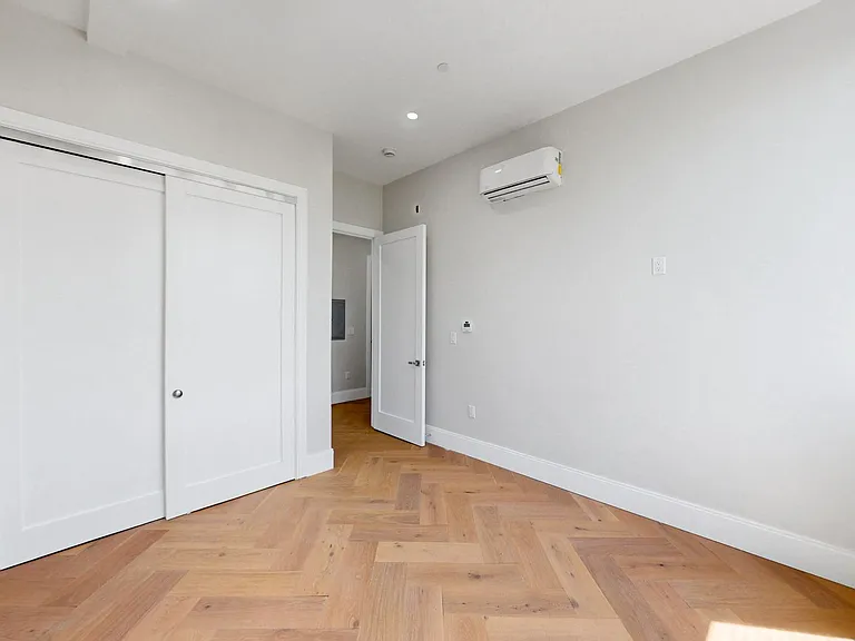 1 Jackson St #206 — Photo 5
