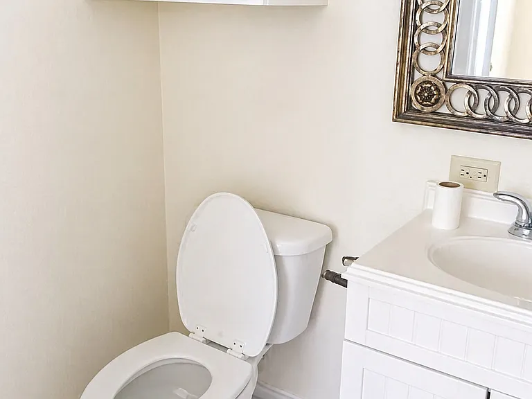 127 Lea Cir — Photo 3