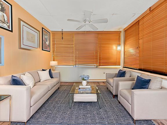 4th image of 947 Circle Drive #A