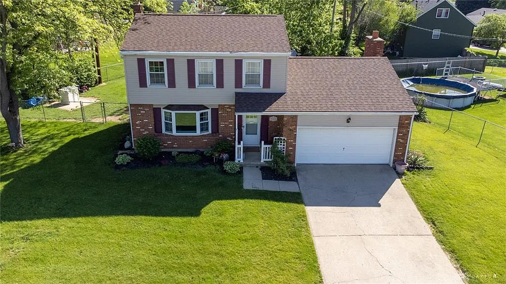 906 Avey Ln photo 1