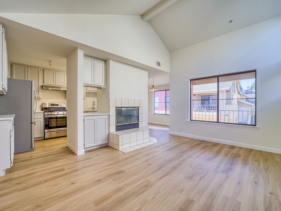 1st image of 265 N Chorro St APT C