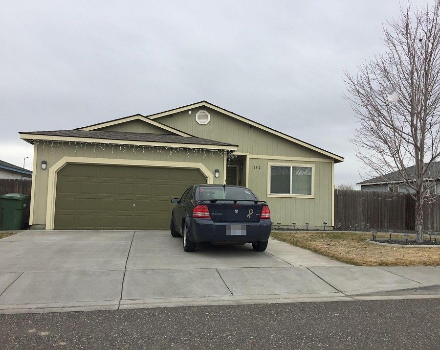 1st image of 2412 E Adelia St