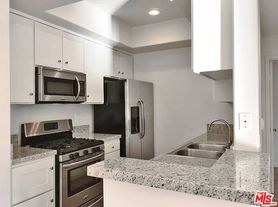 14430 Benefit St, Sherman Oaks, CA