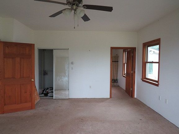4th image of 193 Dobbie Ln