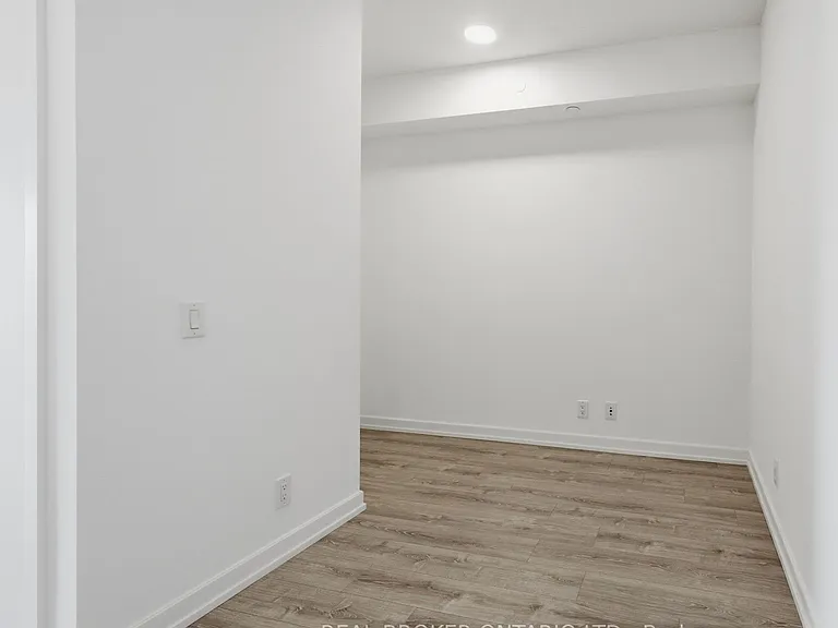 20 Tubman Ave #2202 — Photo 15