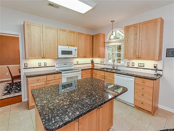 5th image of 4819 Biltmore Forest Dr