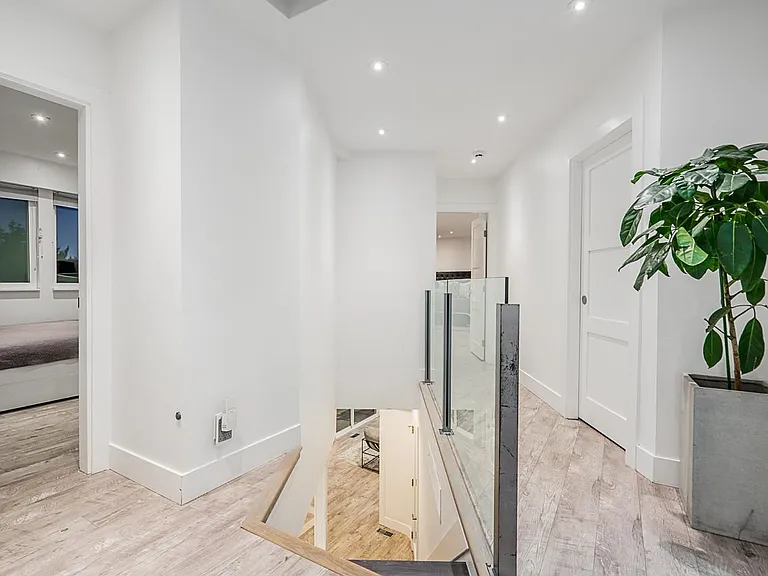 6446 Marine Dr — Photo 26