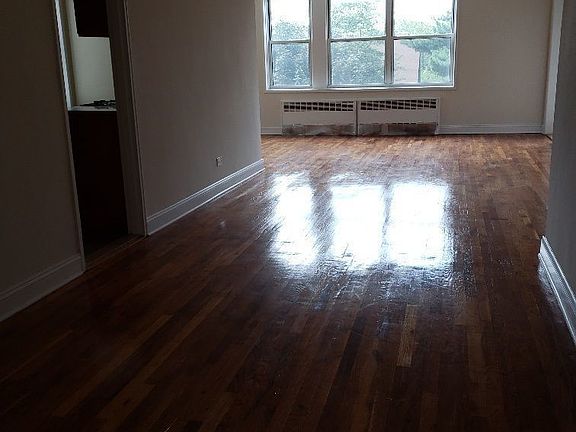 3rd image of 1600 Caton Ave APT 3L