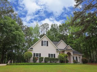 416 Line Creek Cir, Sharpsburg, GA 30277