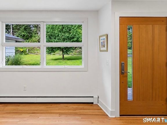 3rd image of 326 North Street